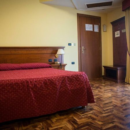 Albergo Ristorante Uliveto Veroli 外观 照片