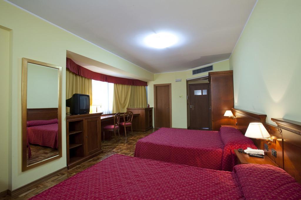 Albergo Ristorante Uliveto Veroli 客房 照片